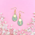 Mintunvihreät korvakorut valmistettu Suomessa korkista