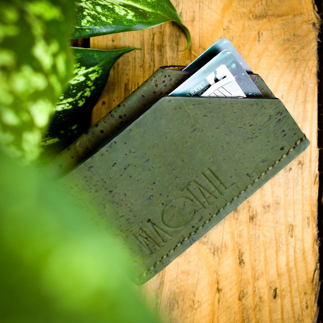 Korttikotelo vihreä valmistettu Suomessa käsityönä korkista