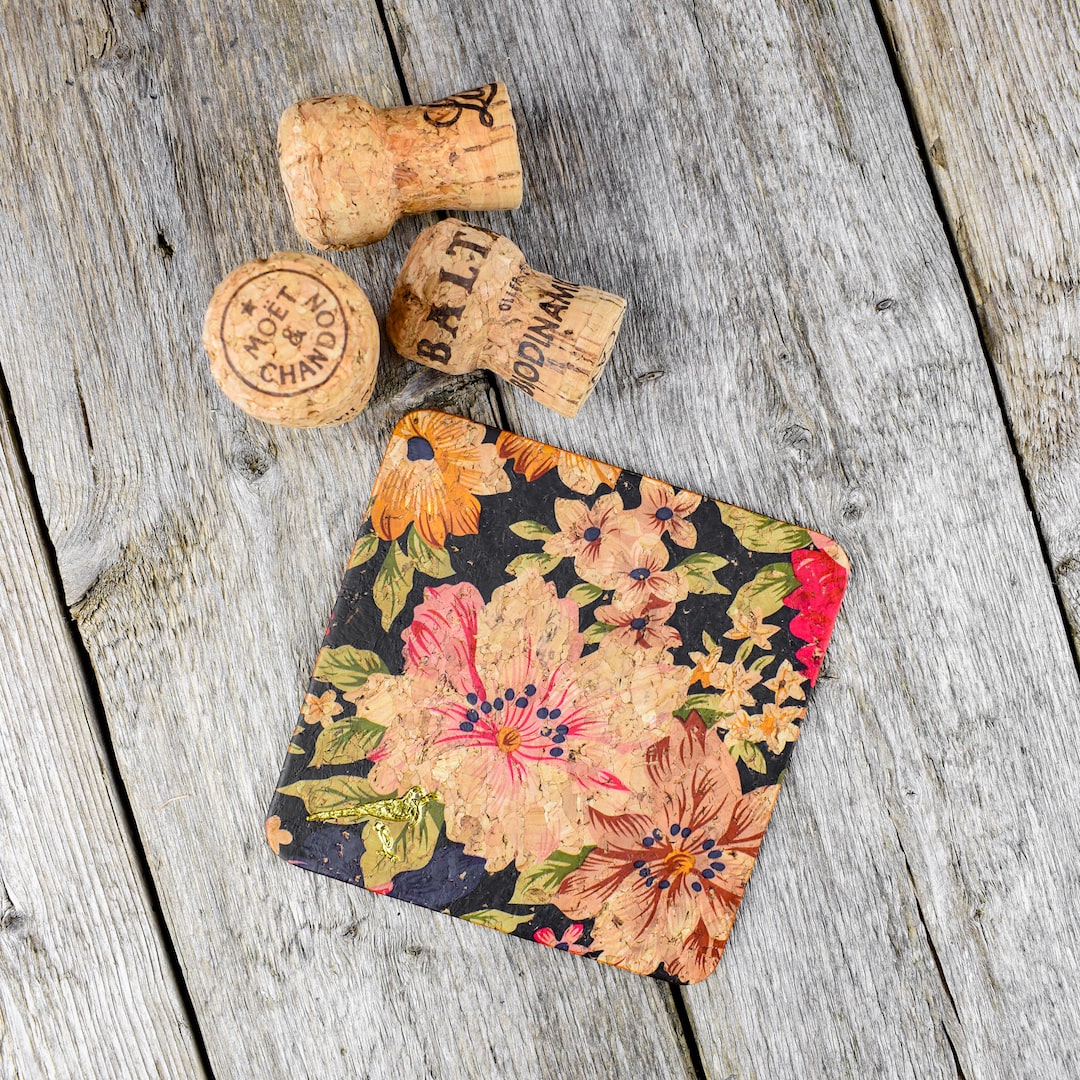 Lasinalunen kukallinen valmistettu käsityönä Suomessa