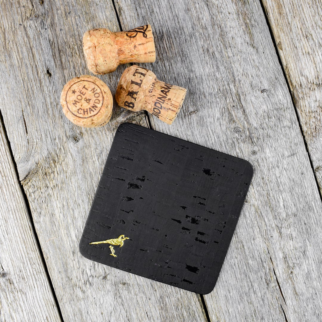 Lasinalunen musta valmistettu käsityönä Suomessa