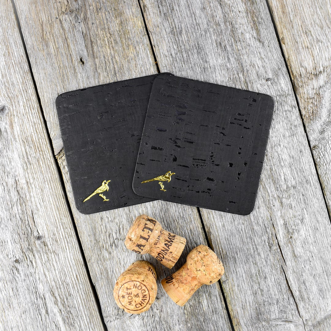 Lasinaluset musta valmistettu käsityönä Suomessa