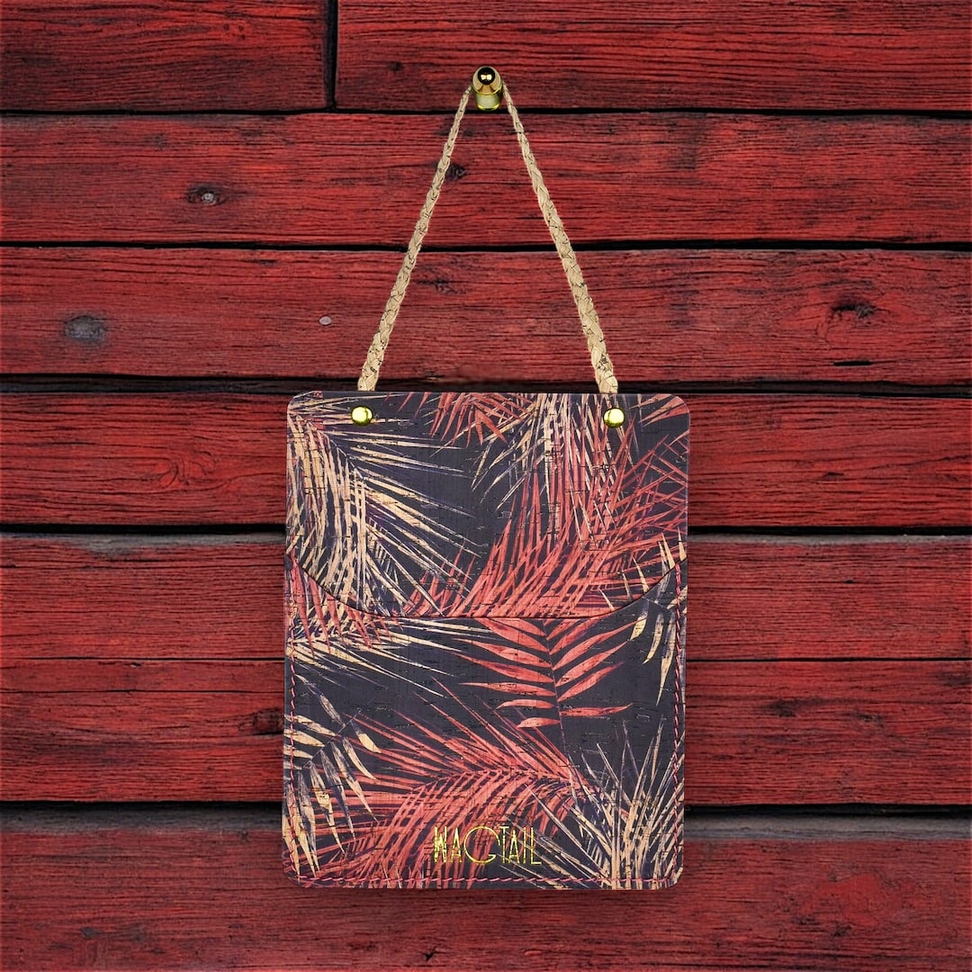 Säilytystasku valmistettu Suomessa korkista