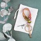 Avainlenkki värikäs valmistettu käsityönä Suomessa