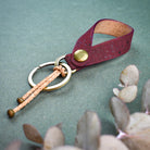 Avainlenkki punainen valmistettu käsityönä Suomessa