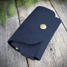Korttikotelo sininen valmistettu Suomessa käsityönä korkista