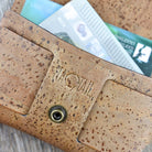 Korttikotelo ruskea valmistettu Suomessa käsityönä korkista