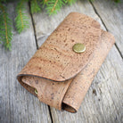 Korttikotelo ruskea valmistettu Suomessa käsityönä korkista